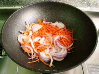 鱼香千叶豆腐丝 